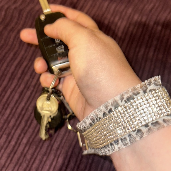 Frayed Rhinestone Wristlet Keychain - Picture 2 of 2